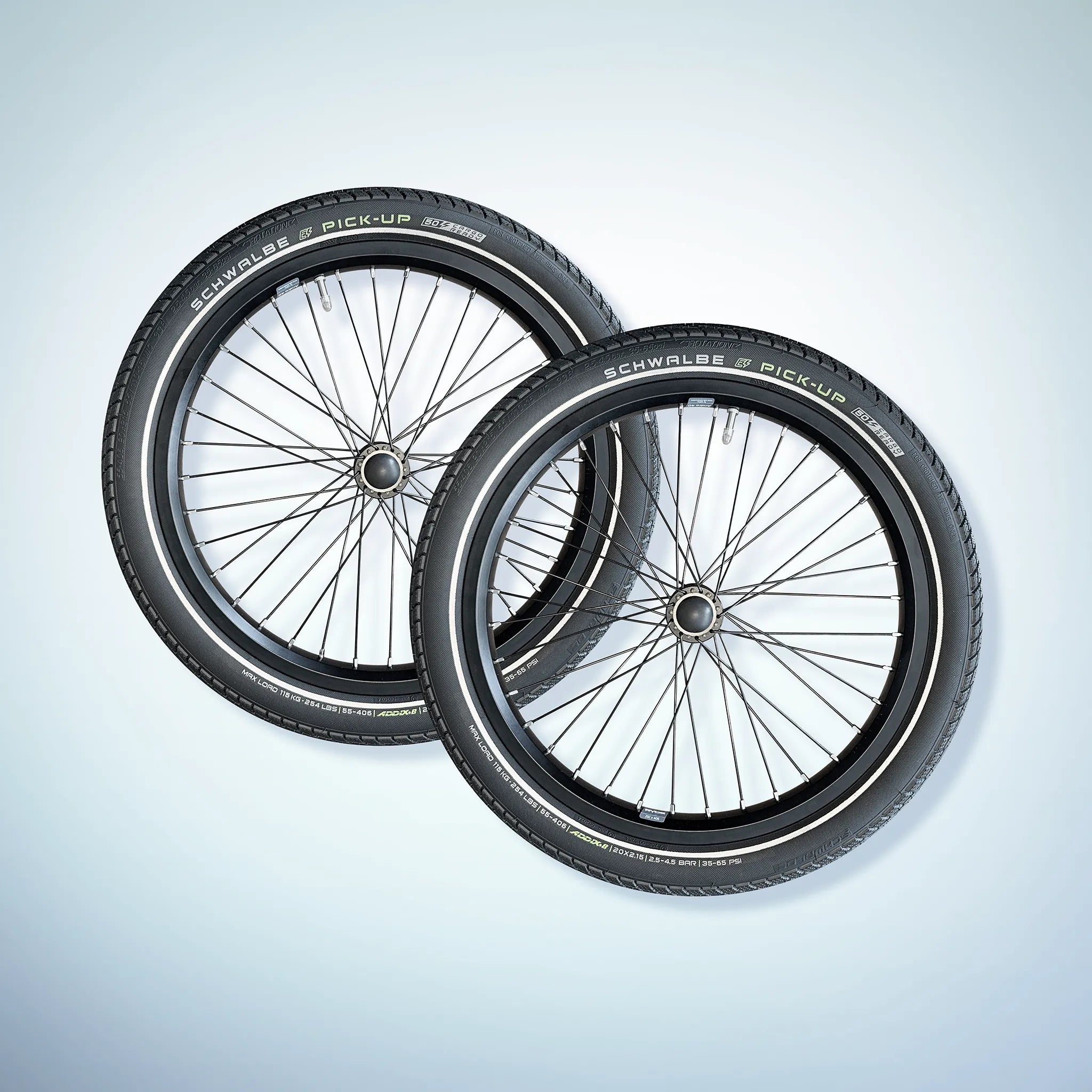 Laufrad in schwarz mit 20" Schwalbe Pick-Up Bereifung für Steckachsmontage 12mm. Einzeln oder paarweise in unserem Berkel-Trailer Shop.