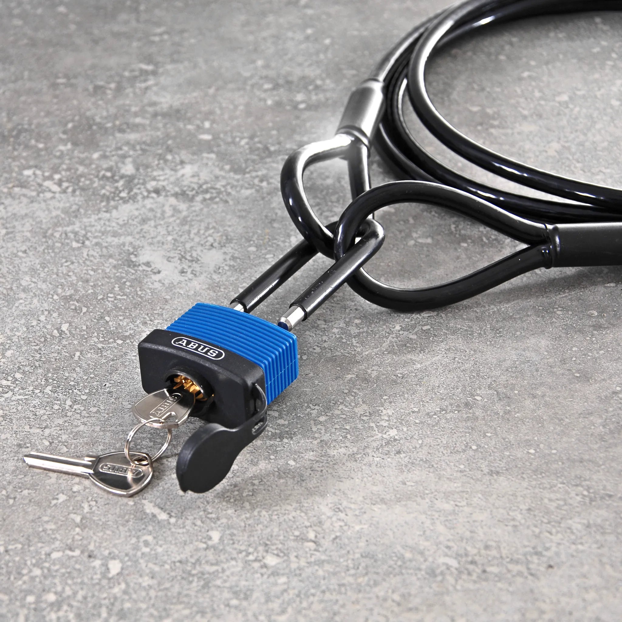 ABUS Drahtseilschloß für Fahrradanhänger und Lastenanhänger. Für den perfekten Diebstahlschutz.