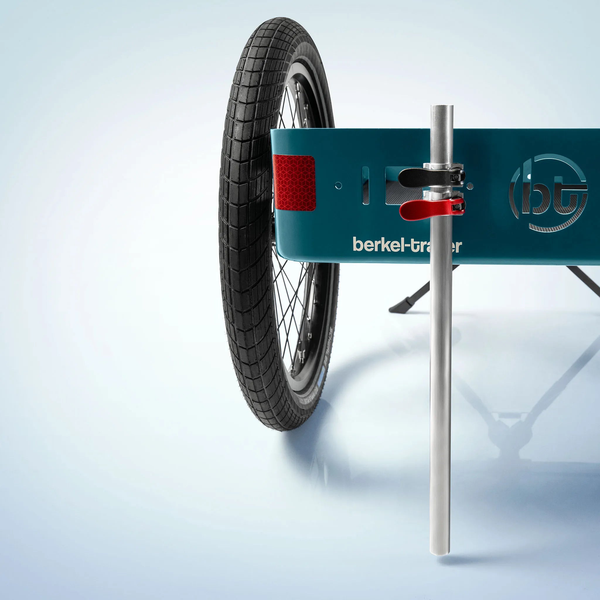 Fahrradanhänger für Lasten mit Heckständer